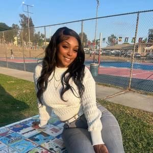 Meet your Posher, Ellen